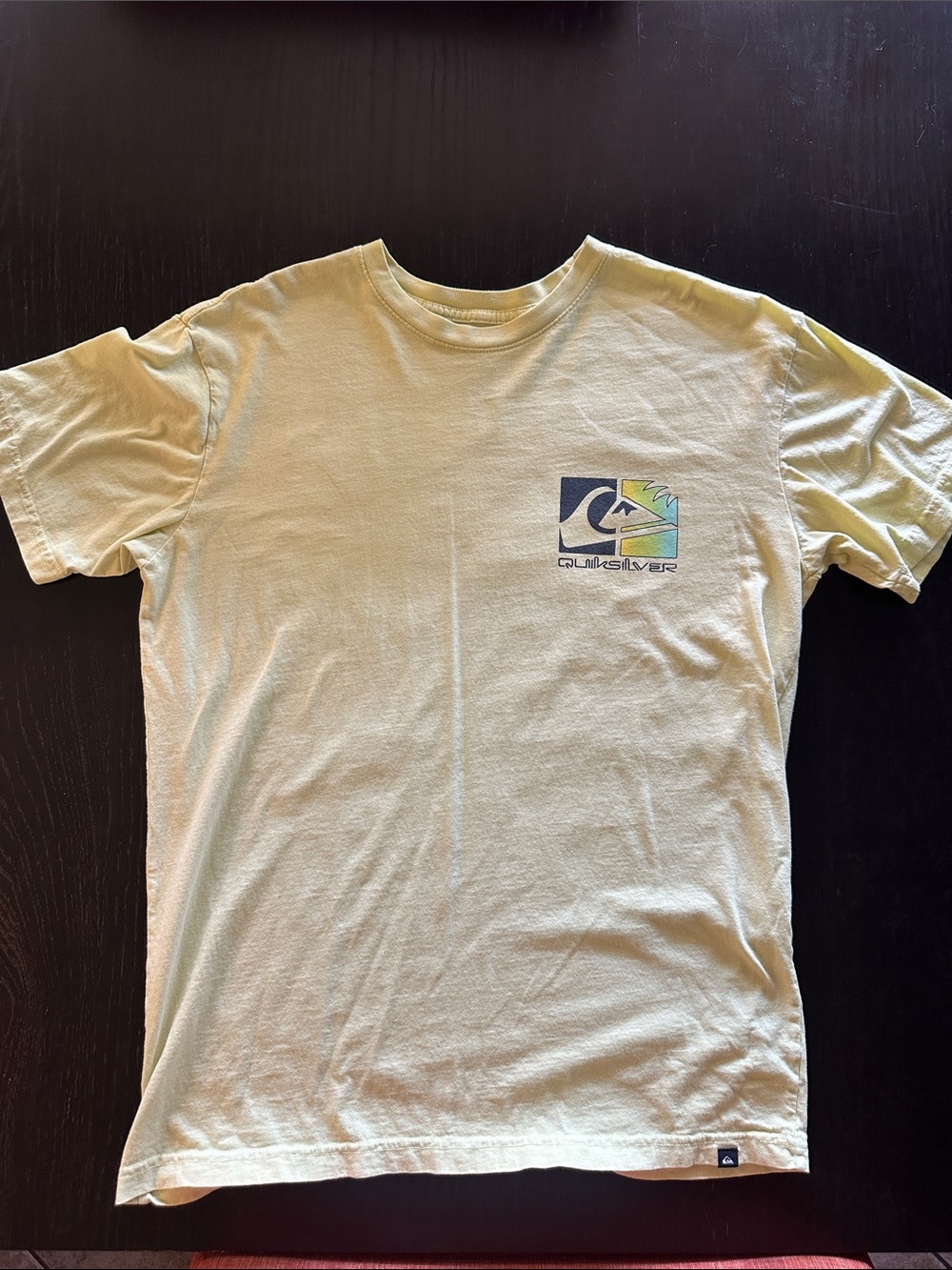 Quiksilver Men’s Short Sleeve Tee in Pale Lime with Surf Logo